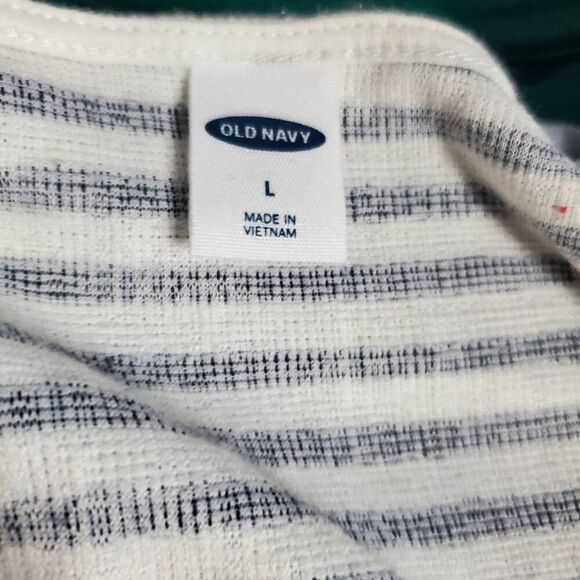 Old Navy Women’s Striped Button Front Tank Top Tie Hem Size L - Picture 4 of 6